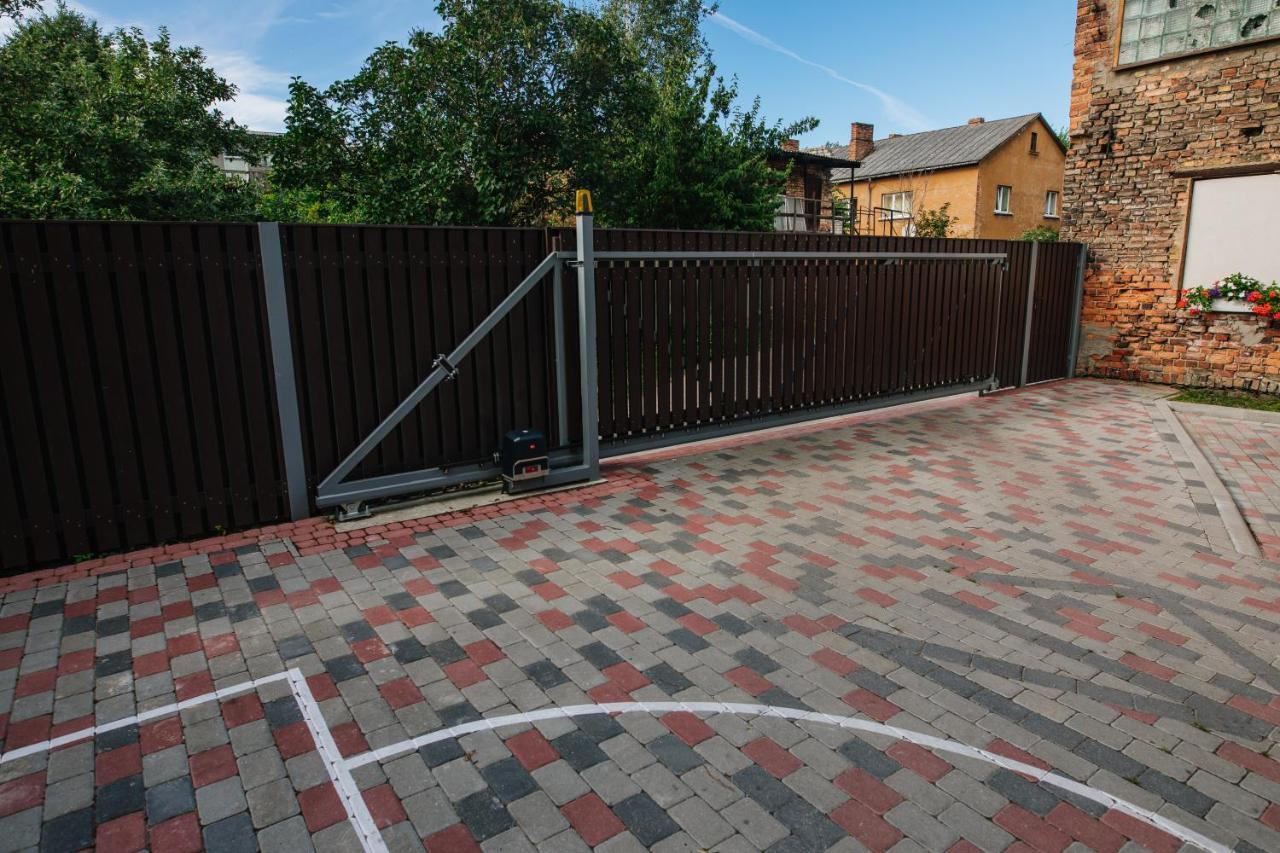 Kronu Nami Liepāja Exteriér fotografie